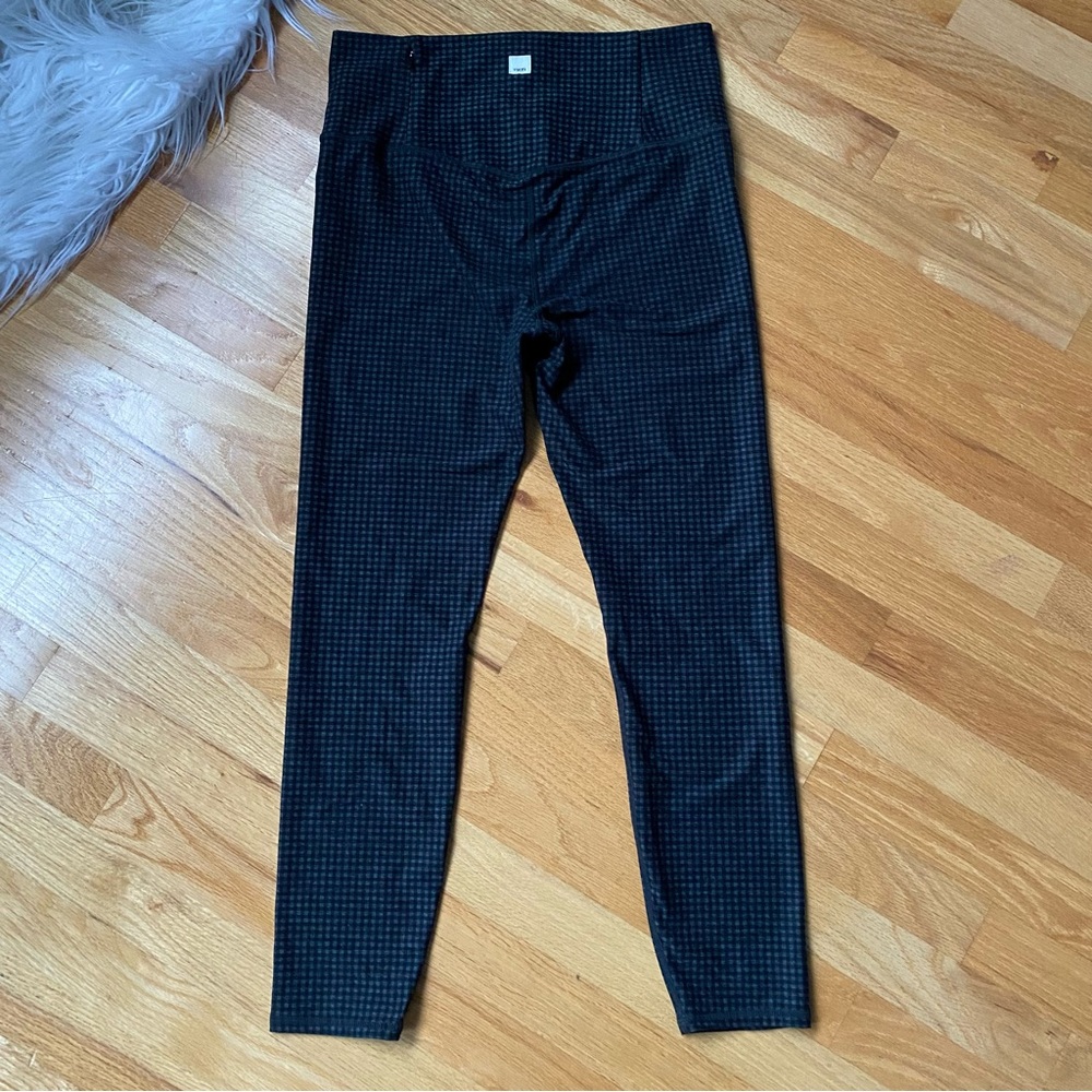 Vuori Black and Gray Checkered Elevation Leggings Pants Yoga - Picture 3 of 9